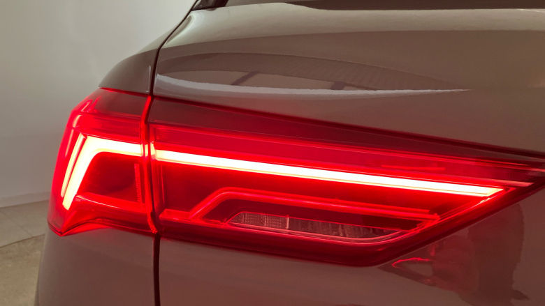 Audi Q3 35 TDI Quattro Sport 5dr Diesel Estate